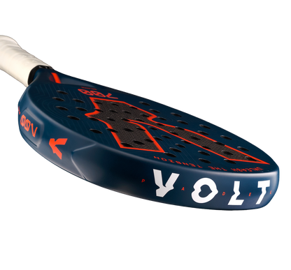 Top detail of the Volt 700 V5 padel racket, showcasing the flashy white Volt logo and the fluor orange details on the side