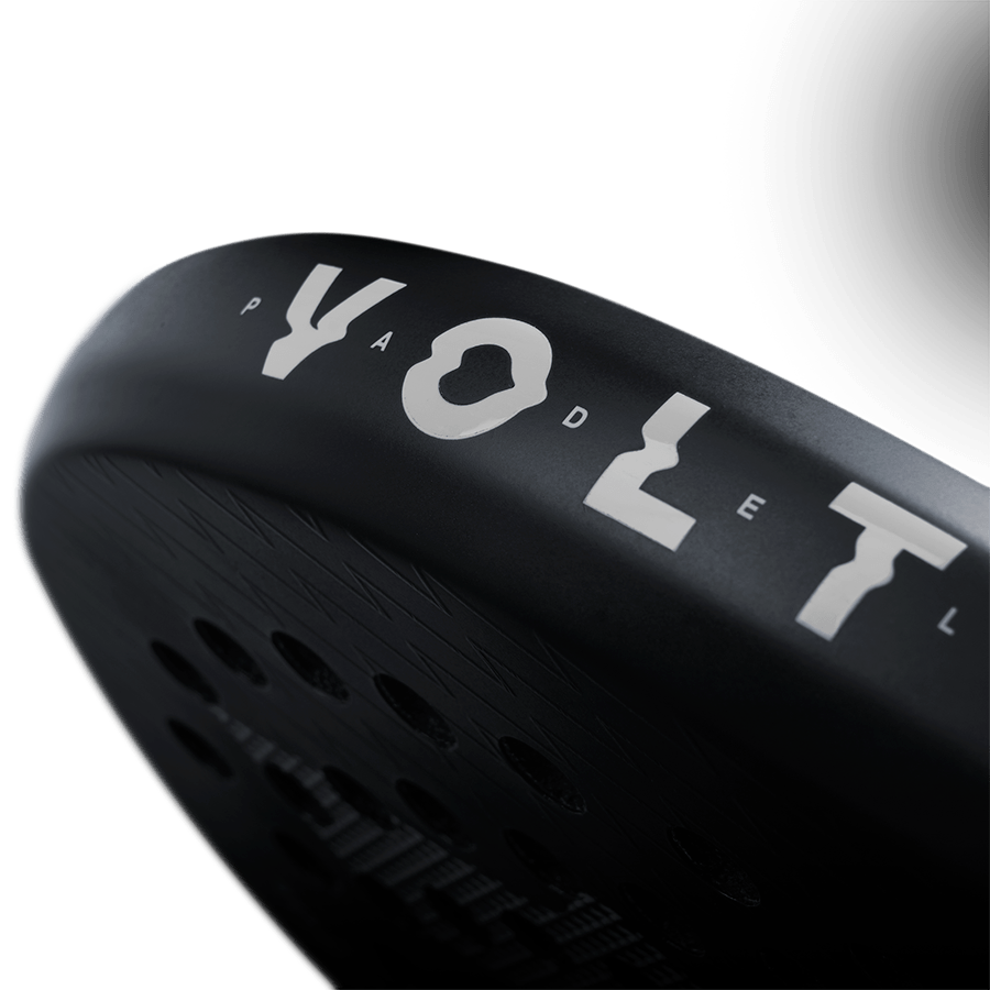 Side detail view of the Volt 800 V4 padel racket, highlighting its 'Round Shape' label and carbon construction.